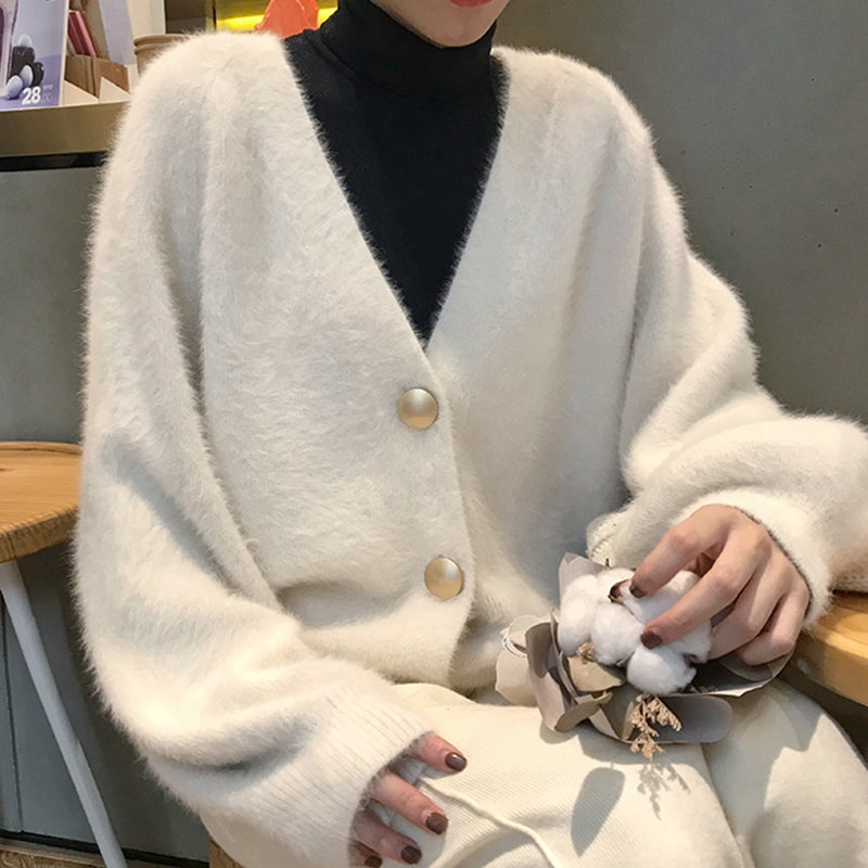Elegant Mohair V-Neck Short Cardigan