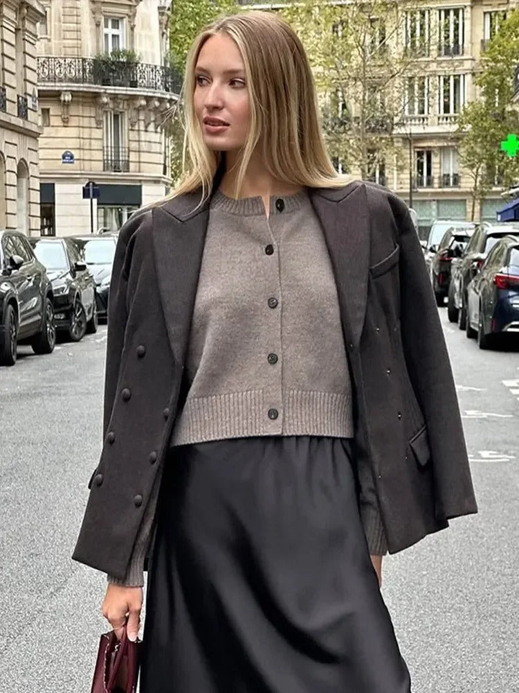 Elegant Round-Neck Cotton Knit Cardigan