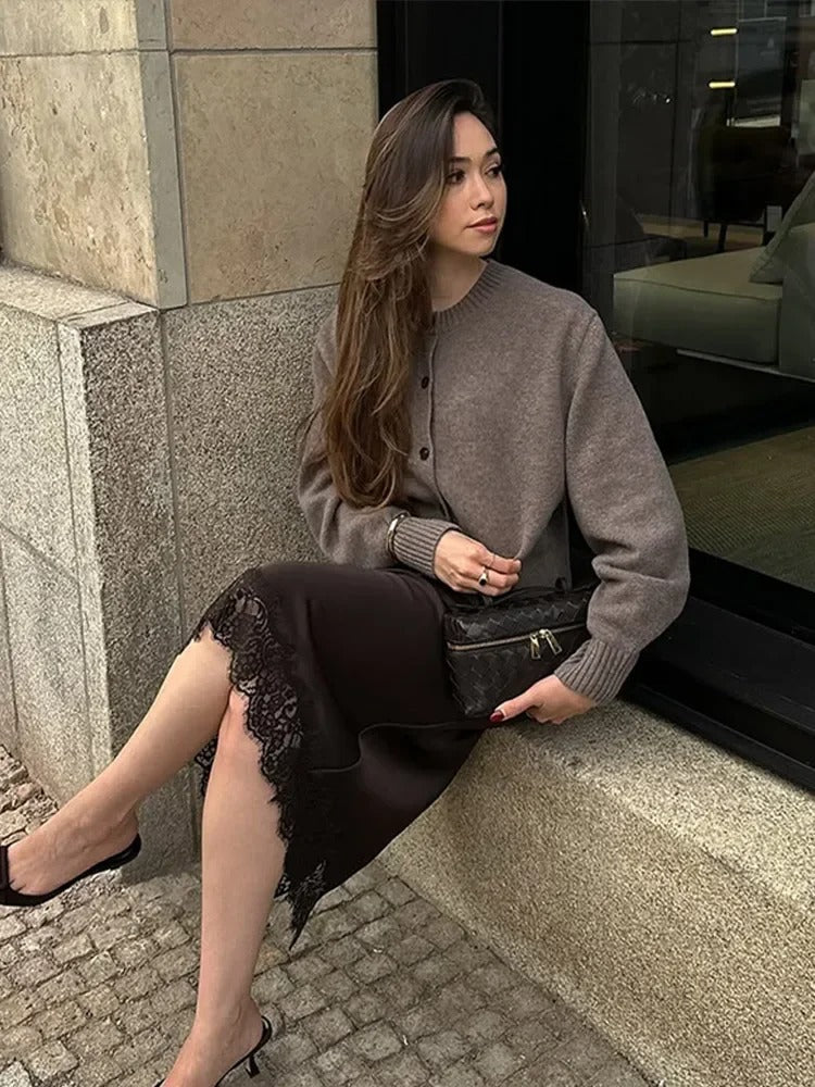 Elegant Round-Neck Cotton Knit Cardigan