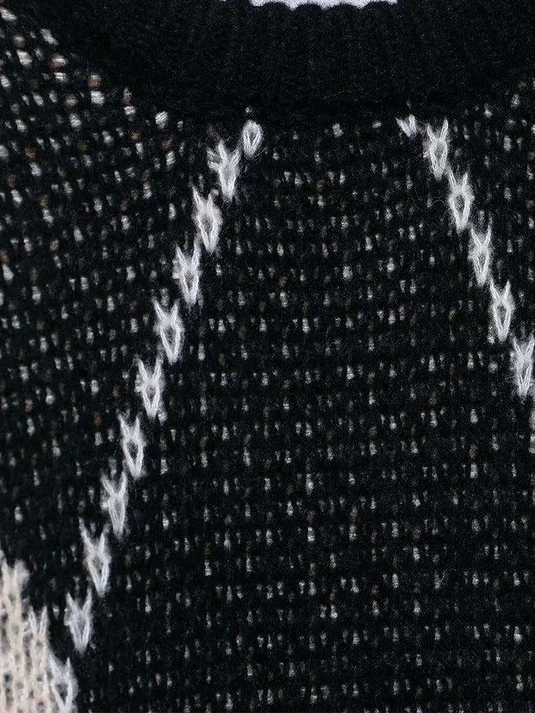 Plaid Knit Oversized Sweater – O-Neck Edition